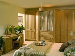 Bespoke Kitchens, from Penyard Kitchens. We design, manufacture and install bespoke kitchens and bedrooms. From traditional kitchens to the latest modern designs, bespoke bedrooms, bespoke rooms, under stairs storage, media walls, home offices, bookcases, utility rooms, bespoke carpentry for Ross on Wye, Herefordshire, Forest of Dean, Gloucestershire, Monmouthshire bespoke kitchens